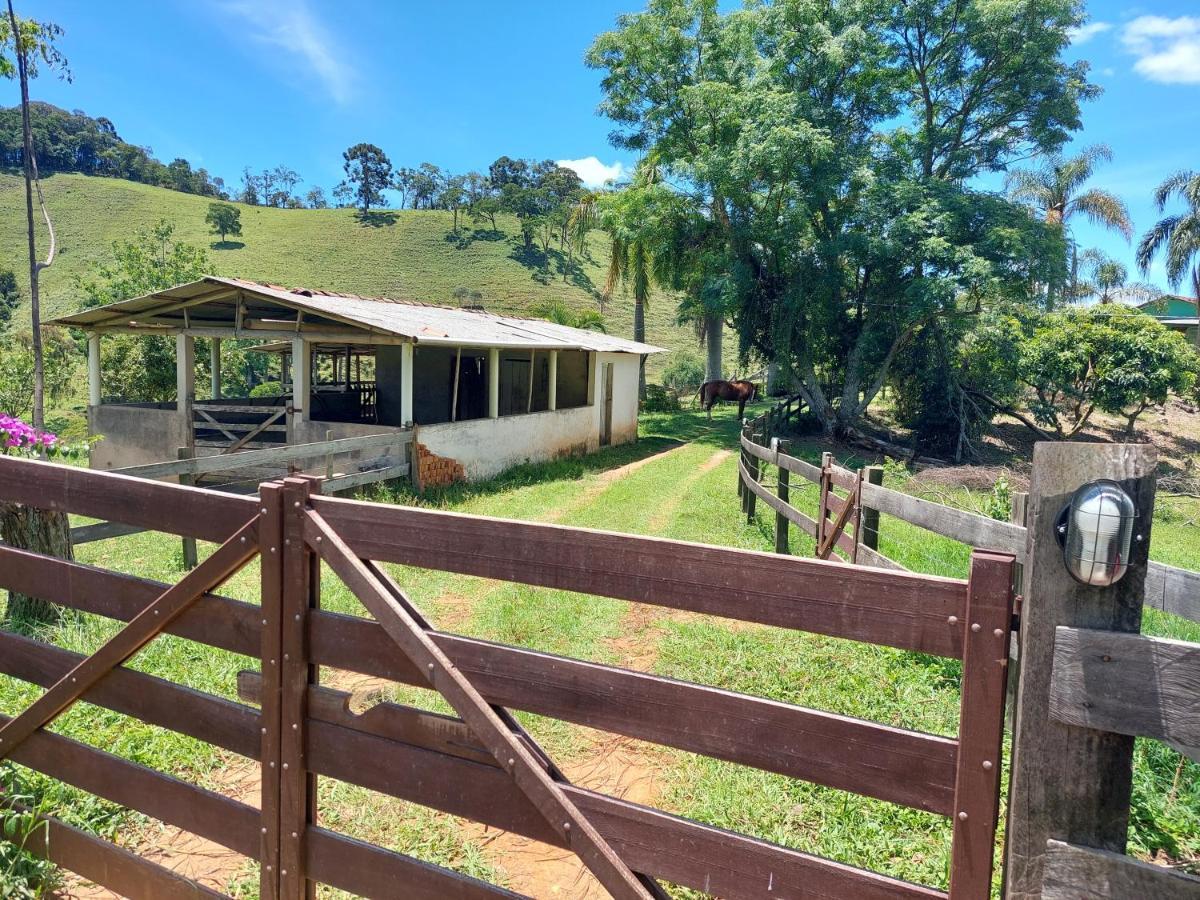 Casa Aconchegante Na Roca C/ Piscina/Churrasqueira Gonçalves Buitenkant foto