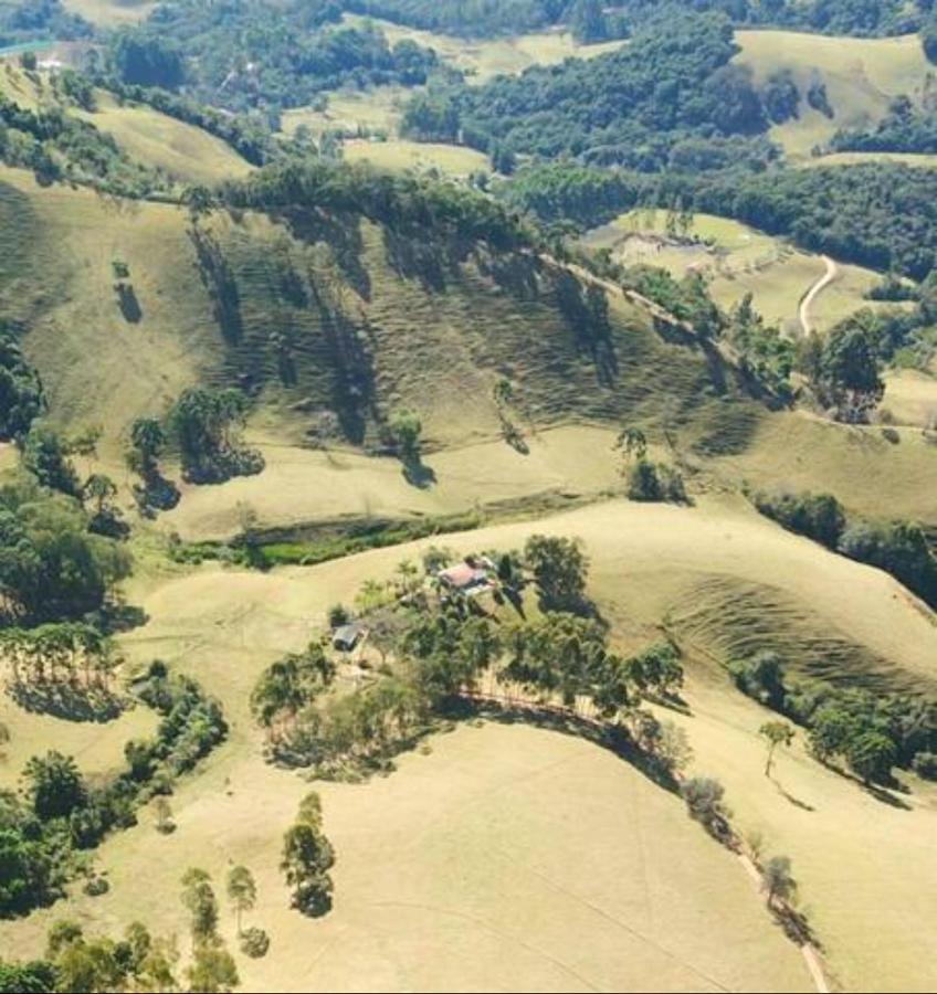 Casa Aconchegante Na Roca C/ Piscina/Churrasqueira Gonçalves Buitenkant foto