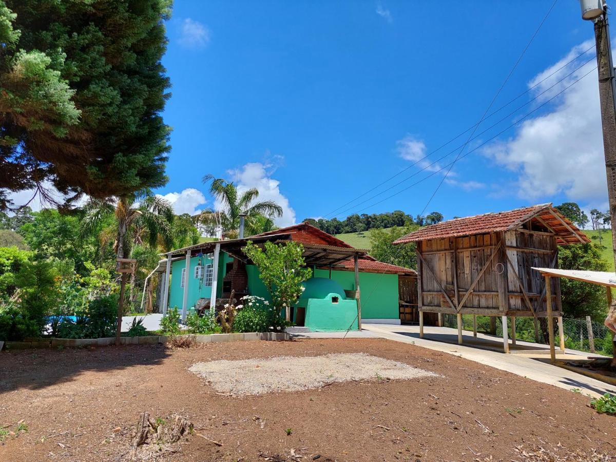 Casa Aconchegante Na Roca C/ Piscina/Churrasqueira Gonçalves Buitenkant foto